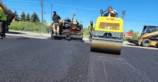 Best Concrete Driveway Installation  in Lake Sarasota, FL